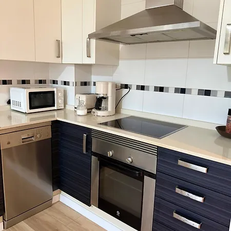 Estudio Con Wifi, Piscina Y Parking